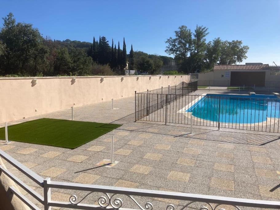 Studio « Saint-Petersbourg » A Avignon Exteriör bild