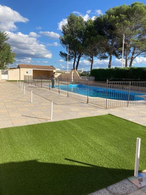 Studio « Saint-Petersbourg » A Avignon Exteriör bild